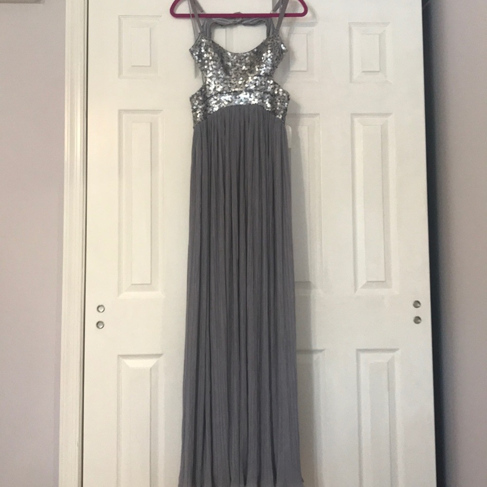 Jessica Simpson Prom Dress - Picture 7 of 7